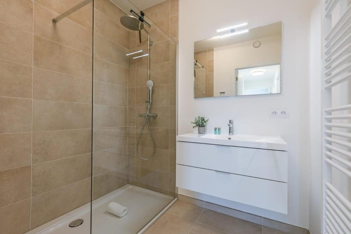 Huswell - Modern With Sunny And Large Terrace Appartement